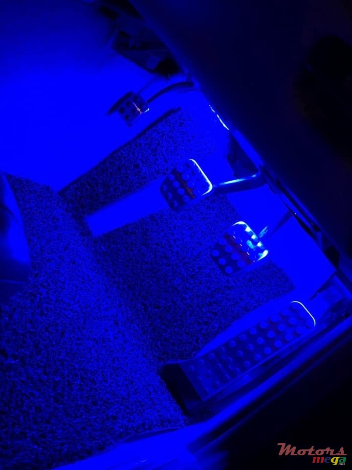 2001' Mercedes-Benz C-Class photo #5