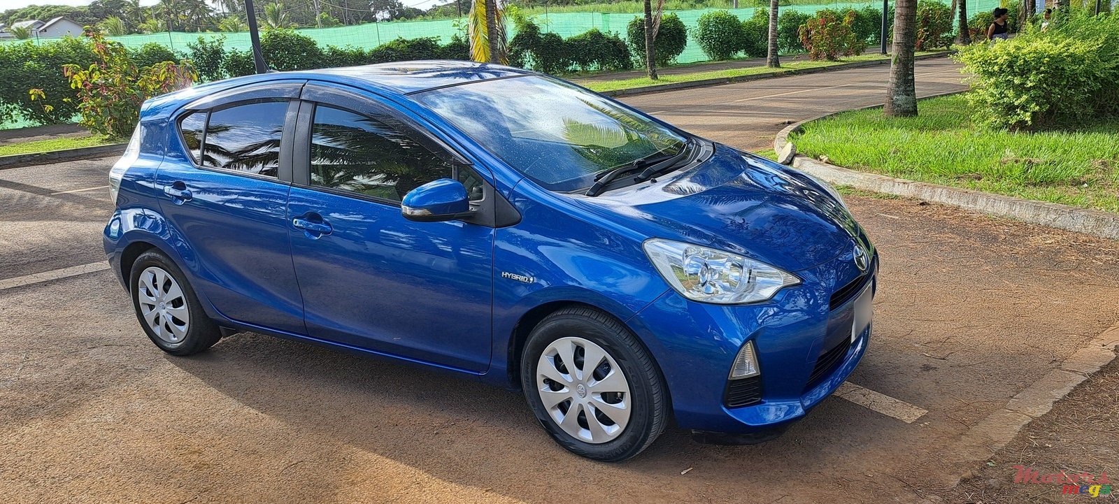 2013' Toyota Aqua photo #7