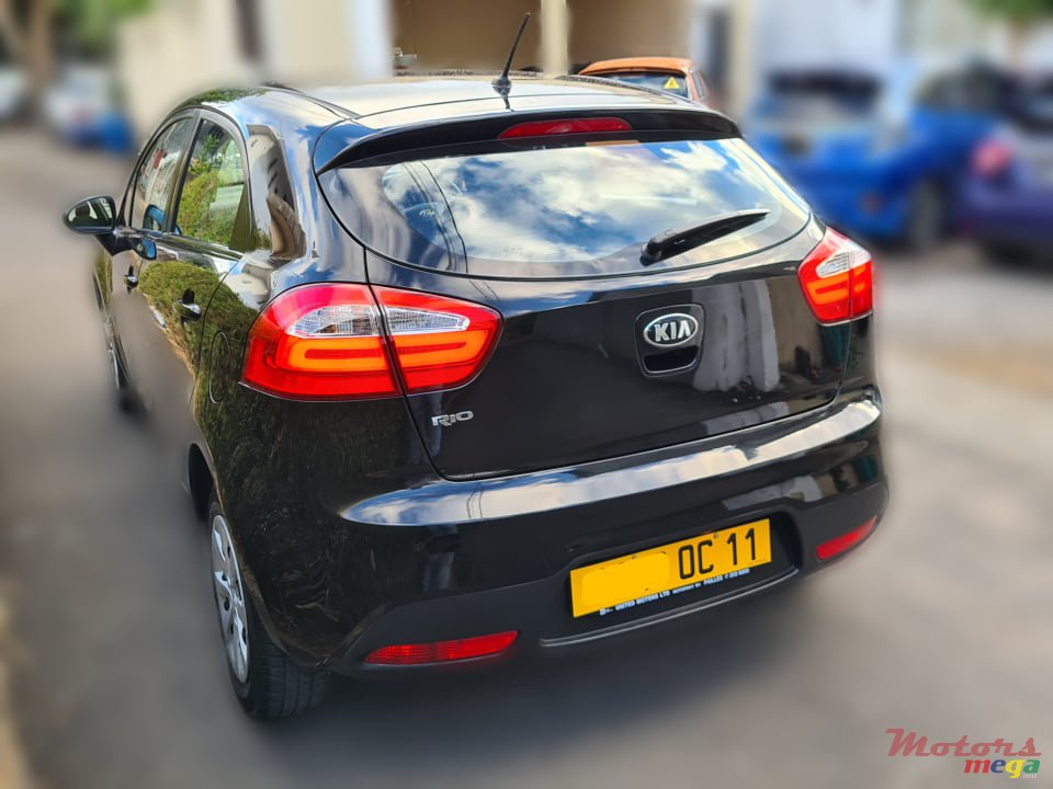 2011' Kia Rio photo #4