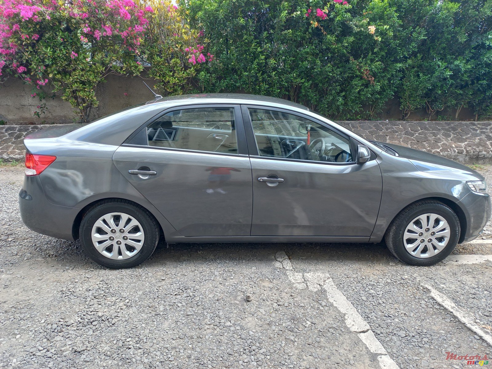 2013' Kia Cerato photo #2