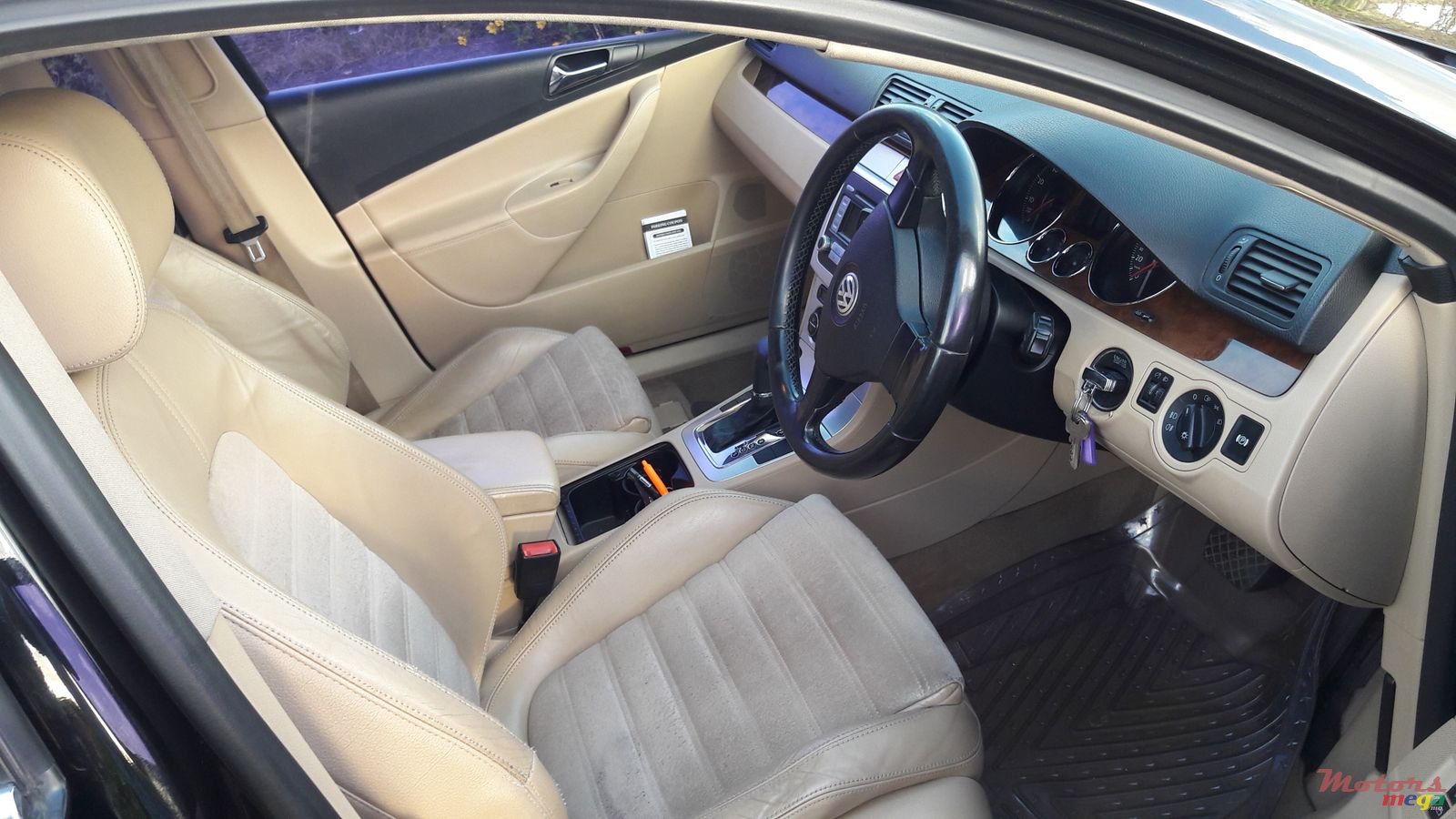 2006' Volkswagen Passat photo #5