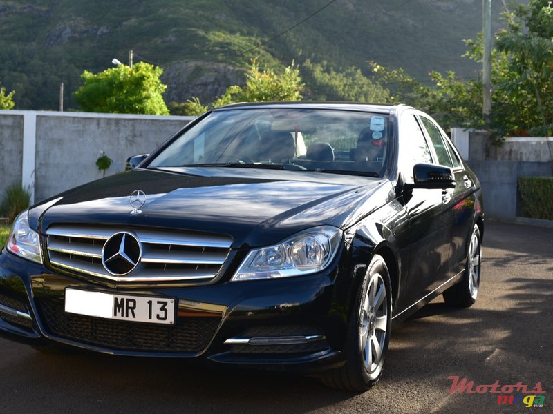 2013' Mercedes-Benz C-Class photo #2