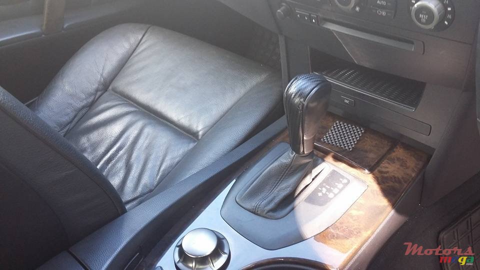 2005' BMW 520 Msport photo #3
