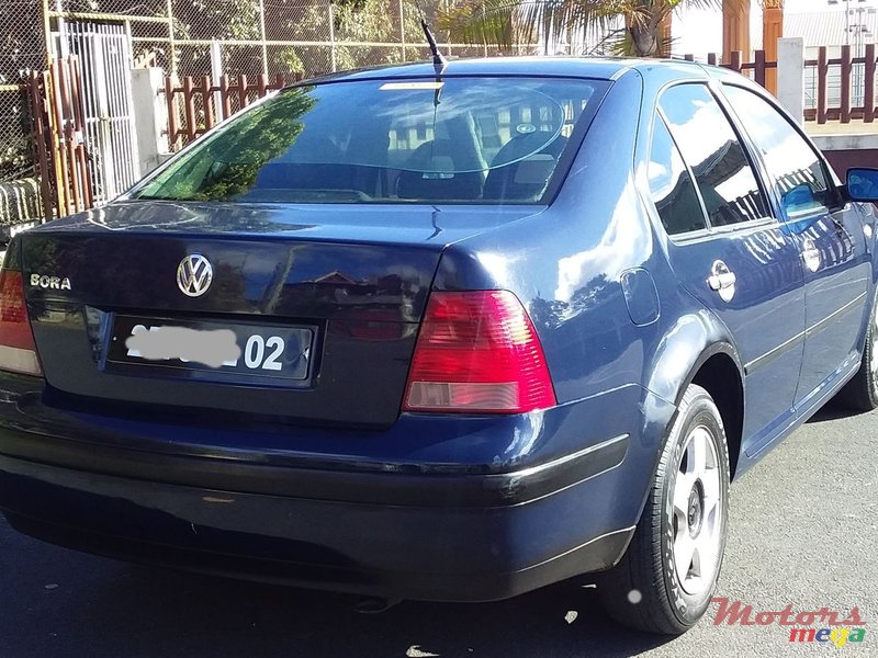 2002' Volkswagen Bora photo #4