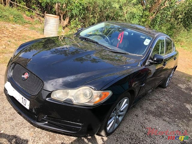 2010' Jaguar XF photo #1