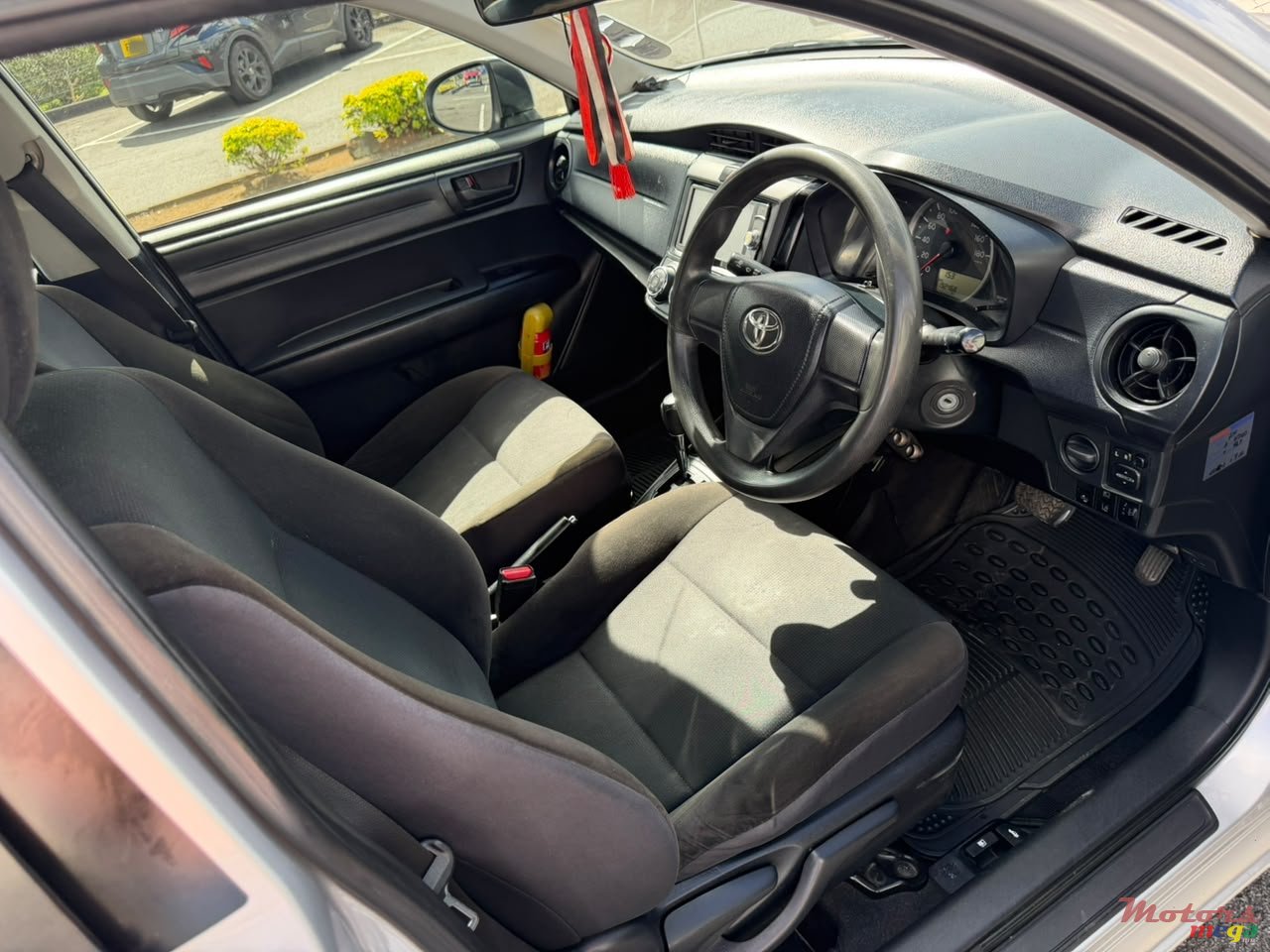 2018' Toyota Axio photo #7