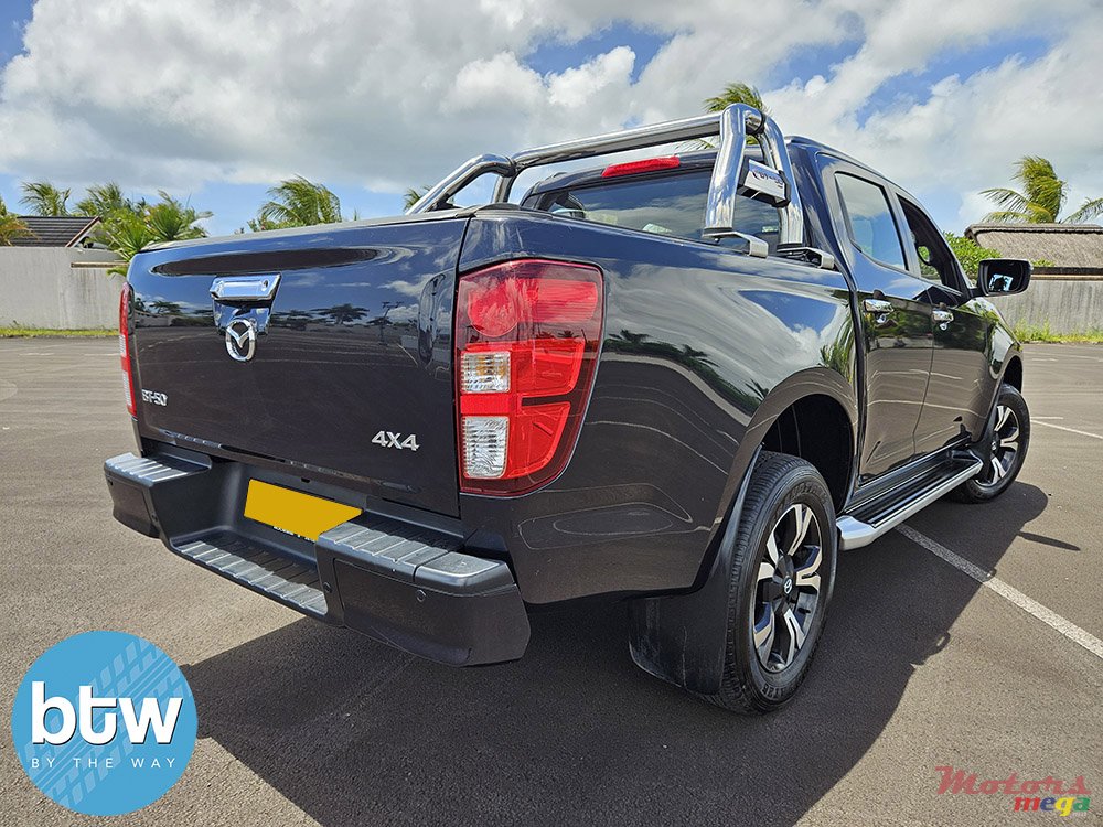 2023' Mazda BT-50 SIGNATURE photo #3