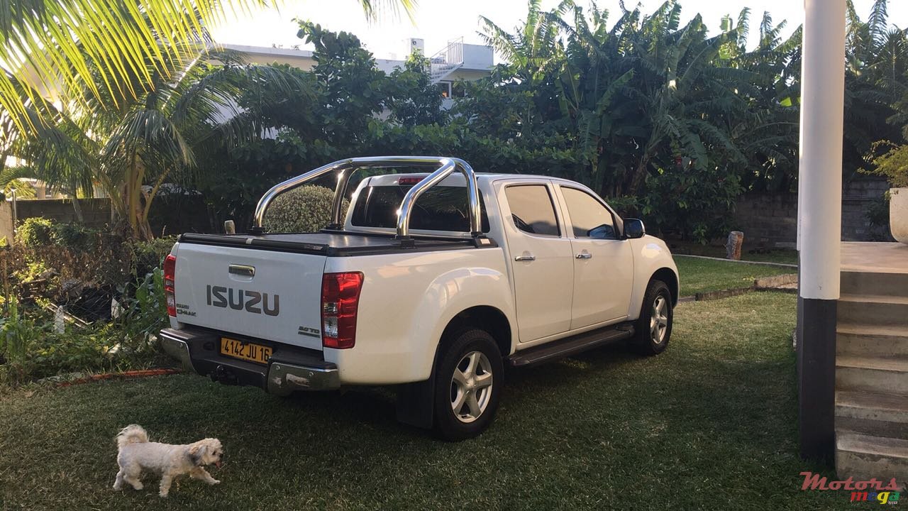 2016' Isuzu D-Max photo #6