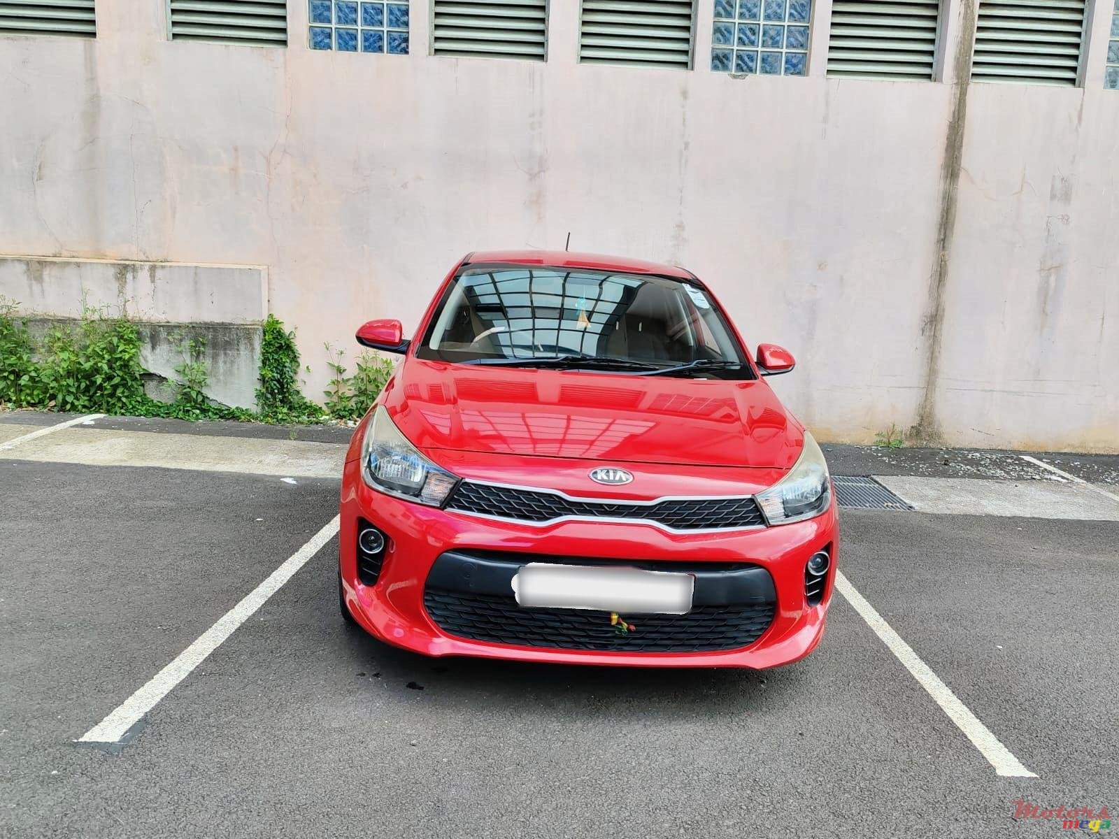 2019' Kia Rio photo #1