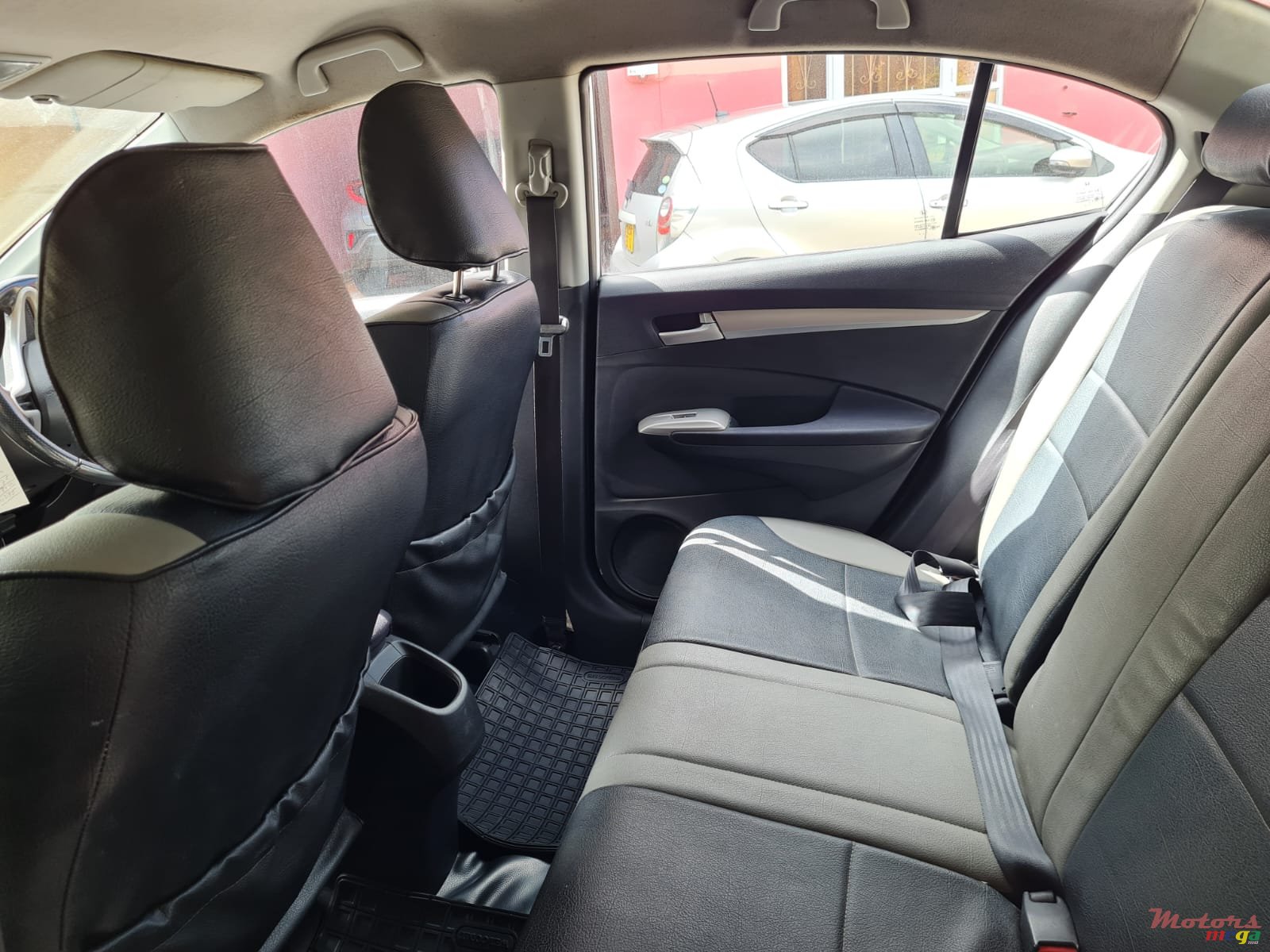 2012' Honda City photo #5