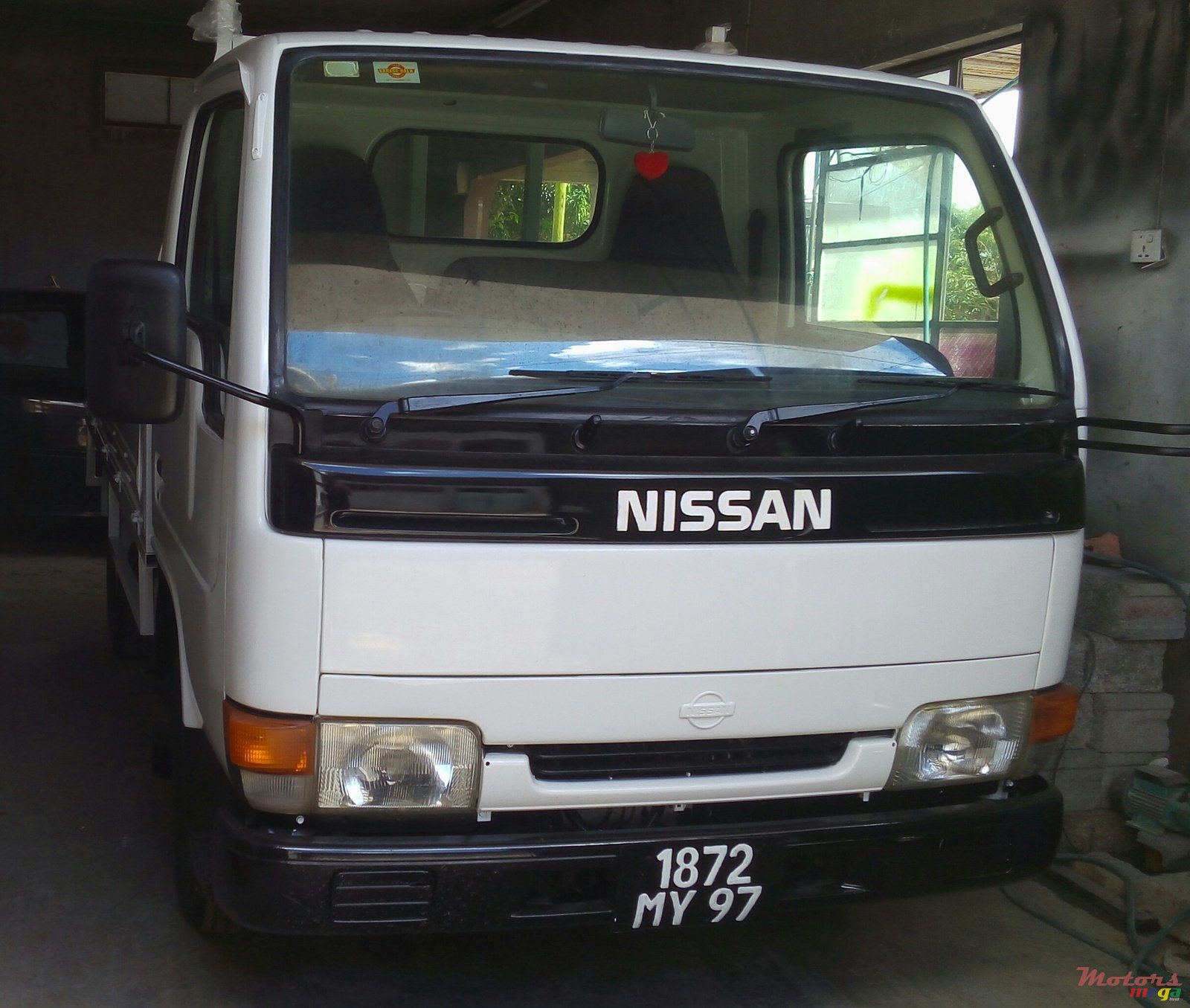 1997' Nissan photo #1