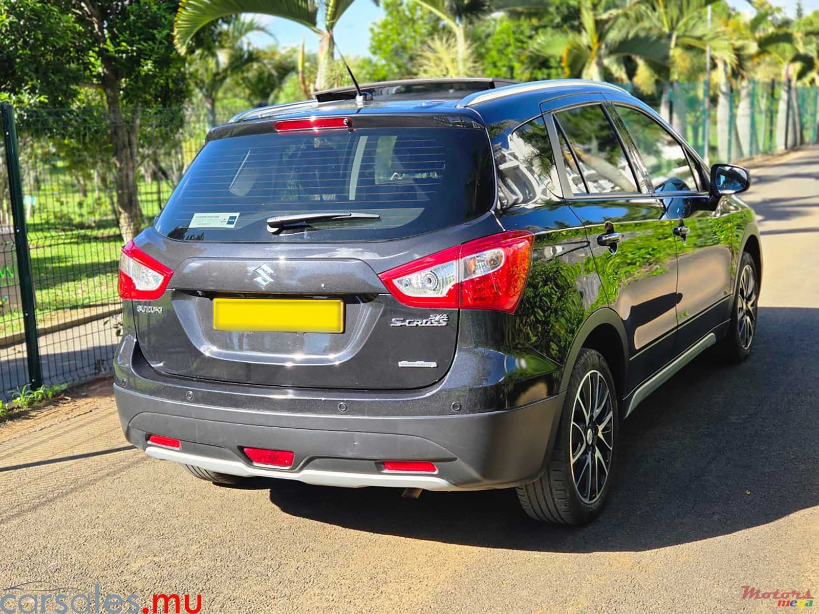 2015' Suzuki SX4 S-Cross AllGrip photo #4