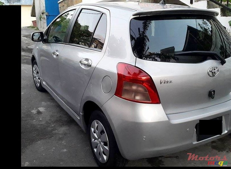 2007' Toyota Vitz none photo #1