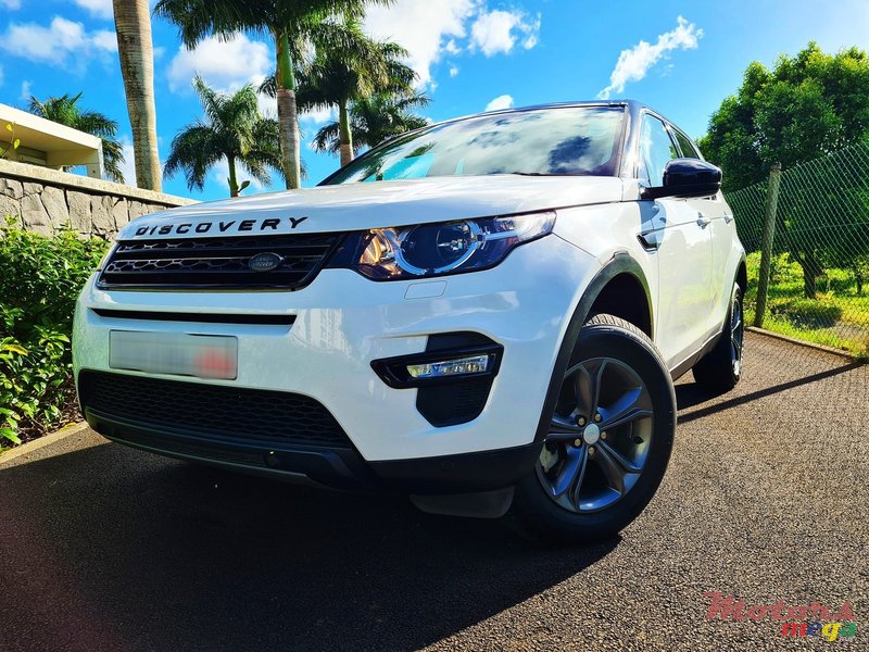 2018' Land Rover Discovery Sport 2.0 td4 photo #2