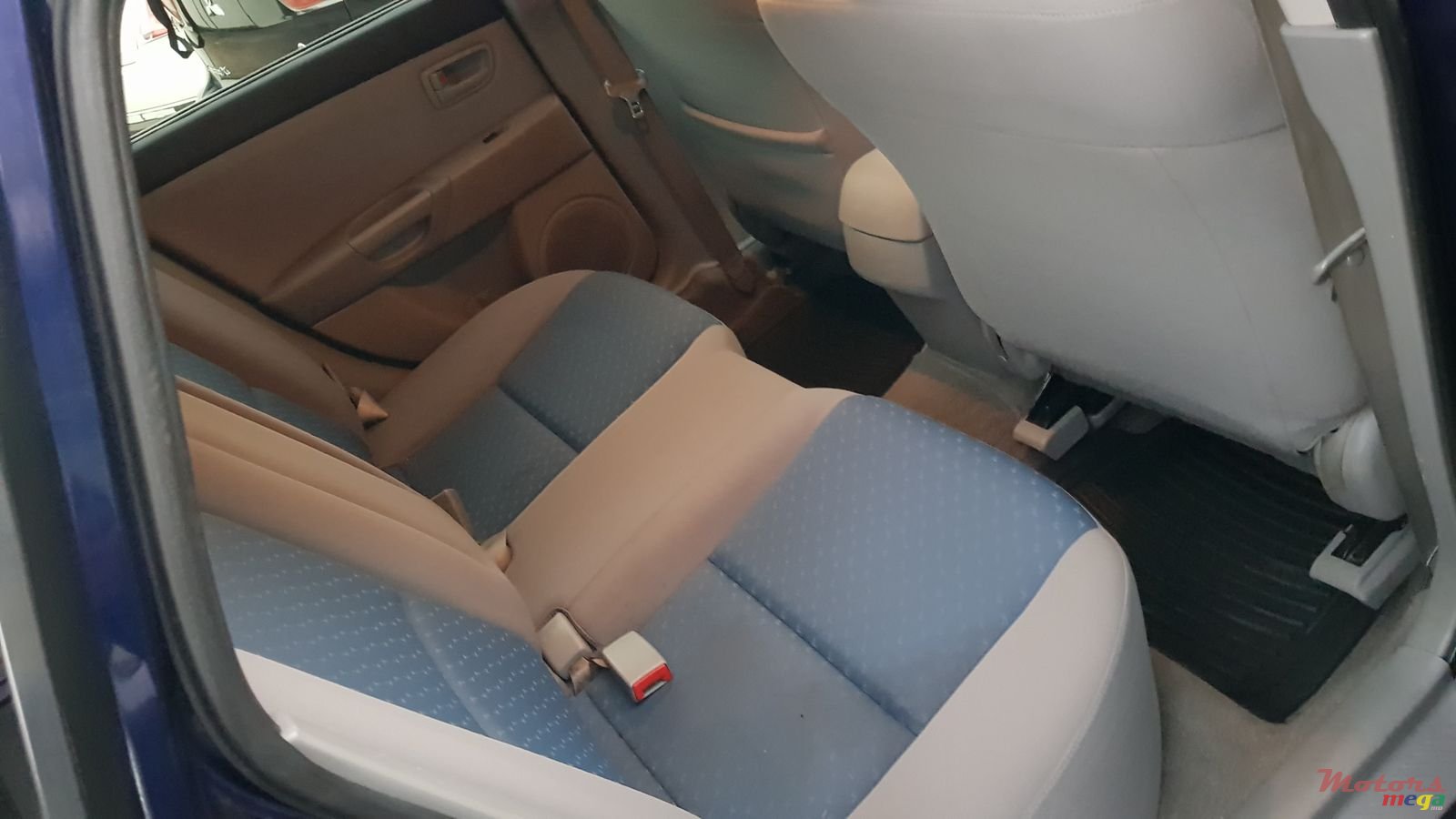 2003' Mazda Axela Automatic photo #4