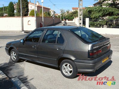 1996' Renault 19 photo #1