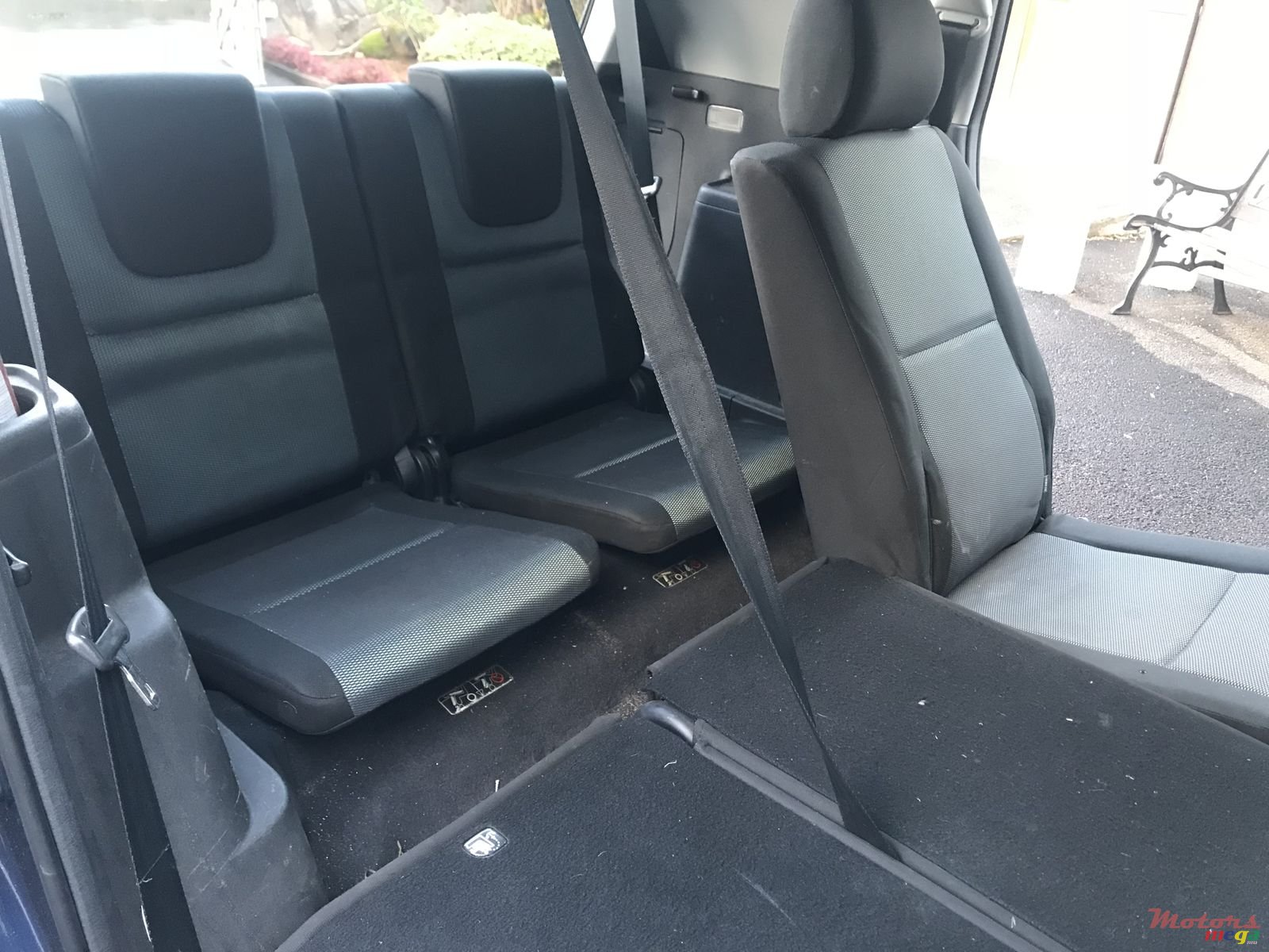 2009' Toyota Verso photo #7