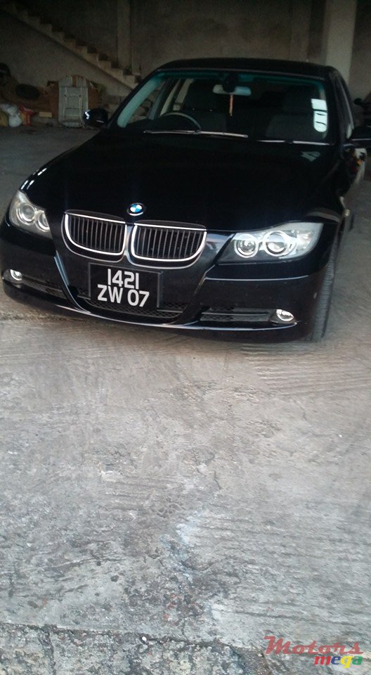 2007' BMW 320 photo #1