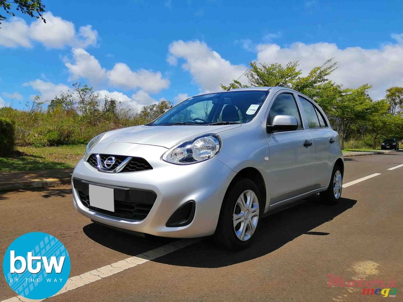 2015' Nissan March photo #2