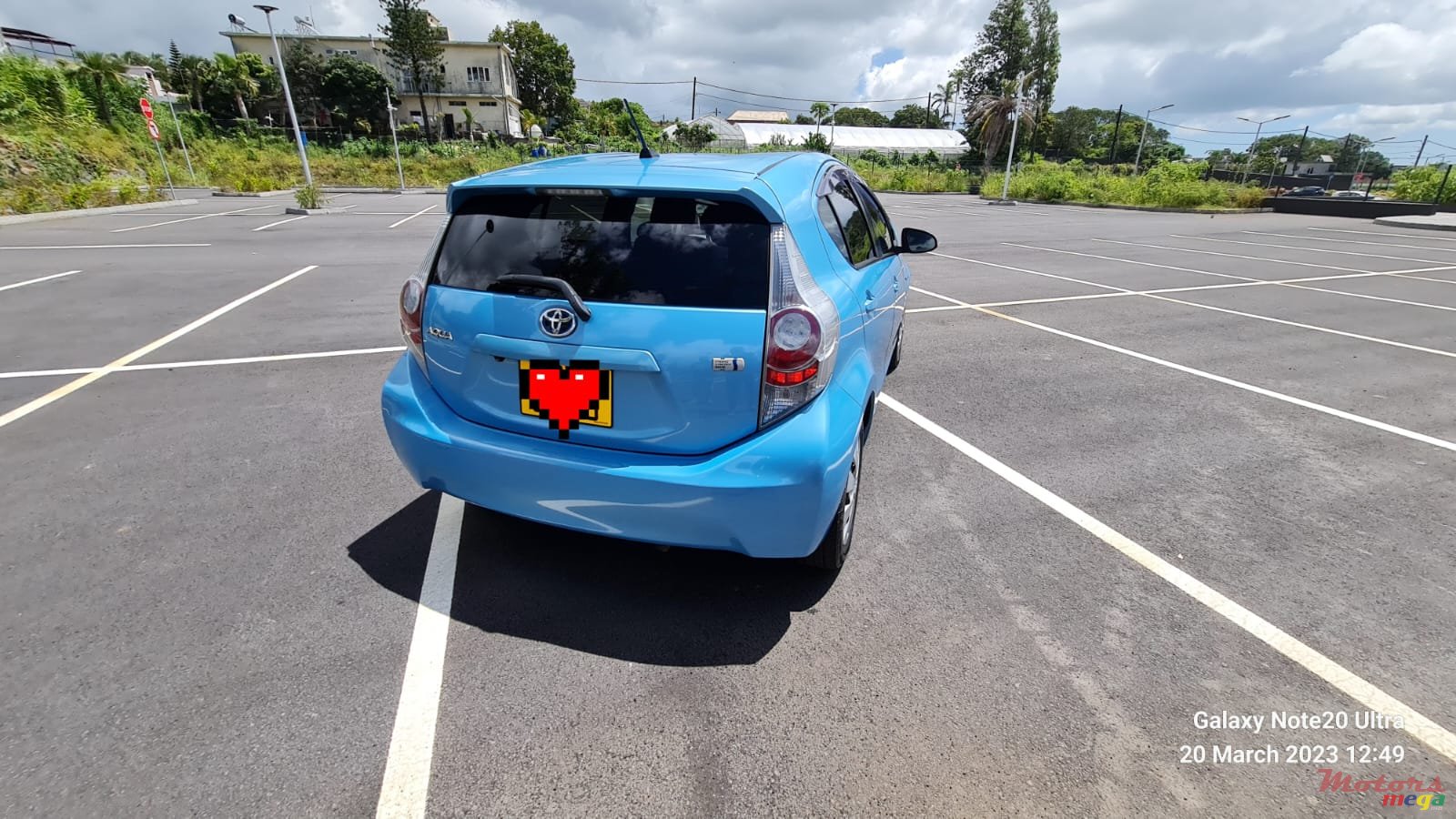 2013' Toyota Aqua photo #5