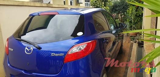 2009' Mazda Demio photo #5