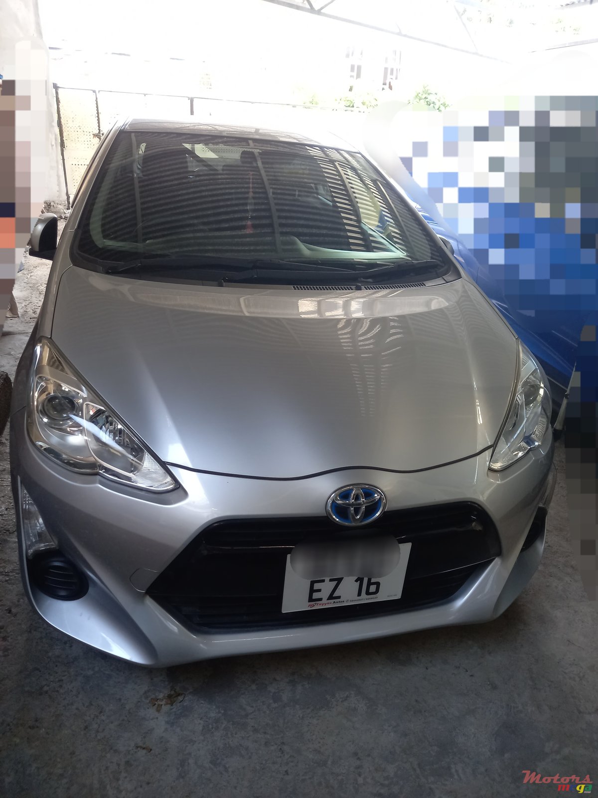 2016' Toyota Aqua photo #1