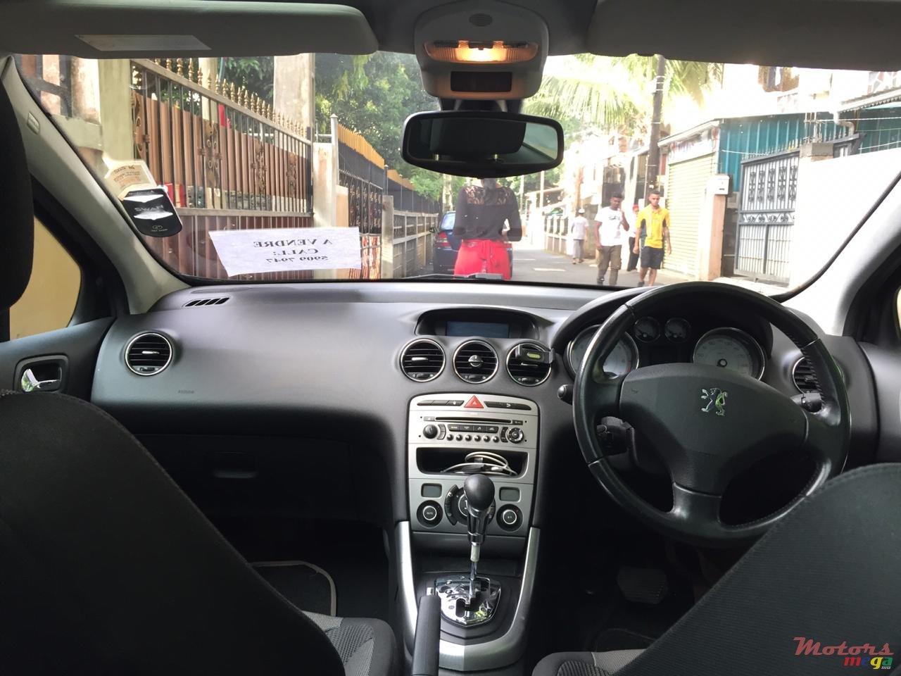 2009' Peugeot 308 photo #3