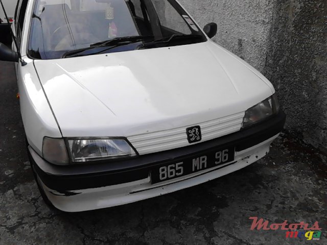 1996' Peugeot 106 photo #1