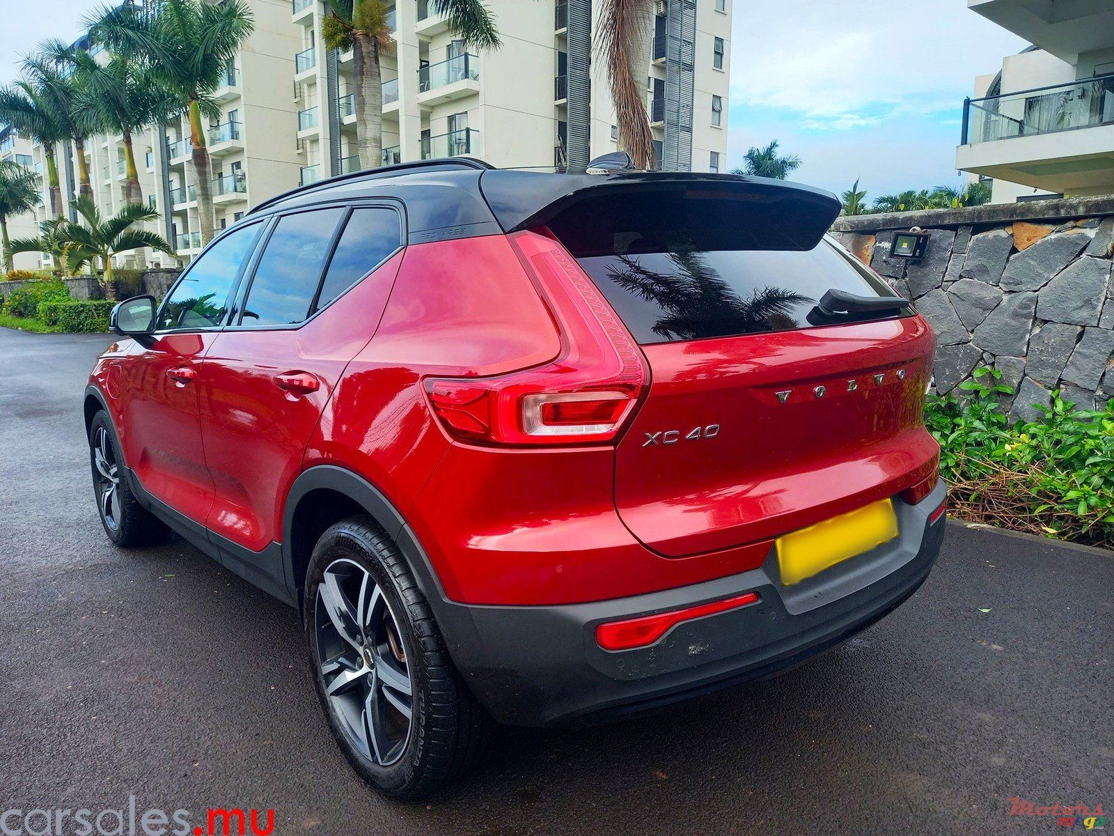 2020' Volvo XC40 1.5 Hybrid photo #4