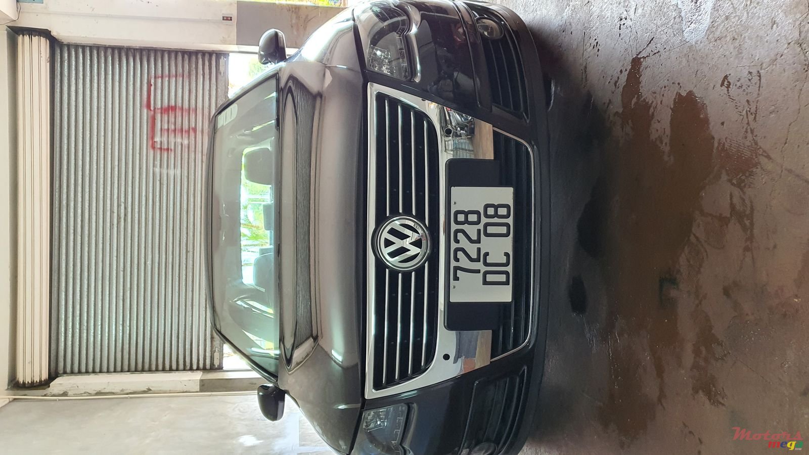 2008' Volkswagen Passat photo #1