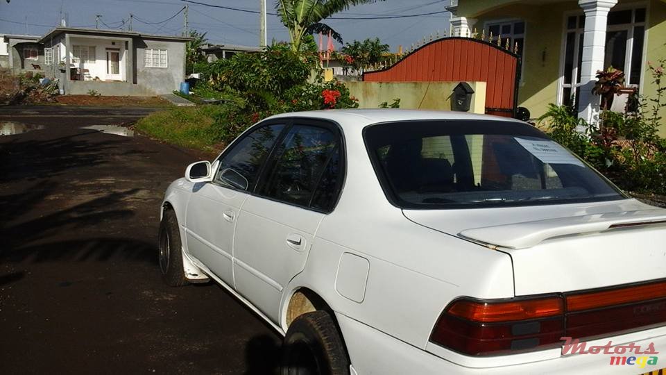 1992' Toyota photo #2