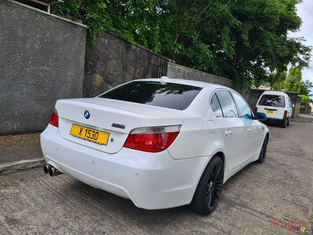 2004' BMW 530 Manual photo #4