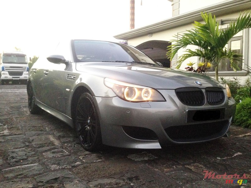2006' BMW 525 Equipped with original M5 Kit photo #3