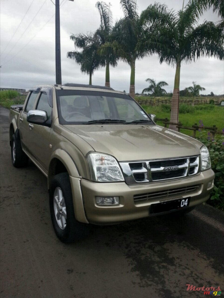 2004' Isuzu D-Max 3.0 full executive 4x4 photo #1