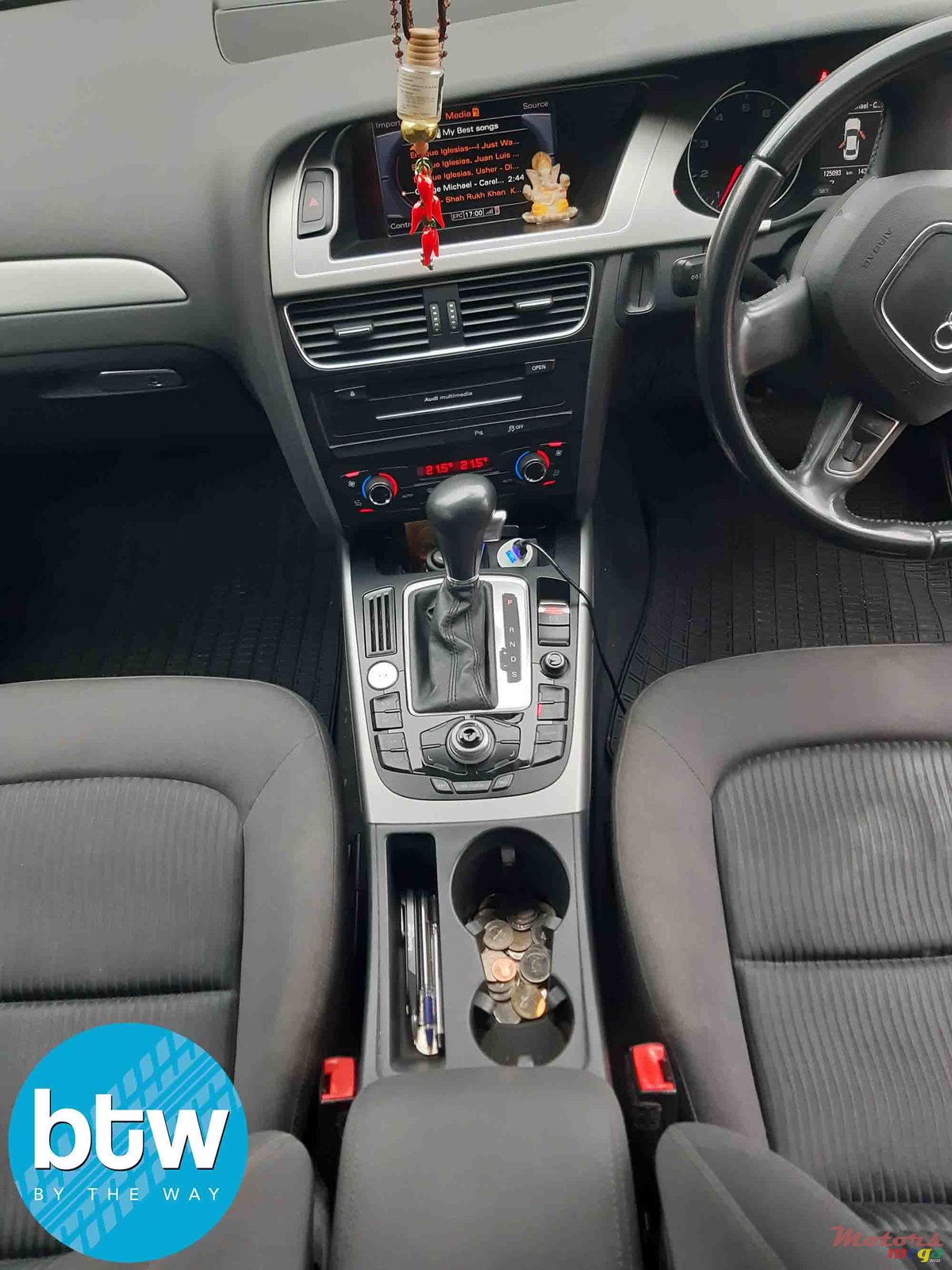 2012' Audi A4 2.0T photo #6