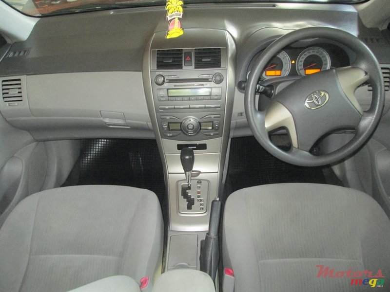 2008' Toyota Corolla photo #6