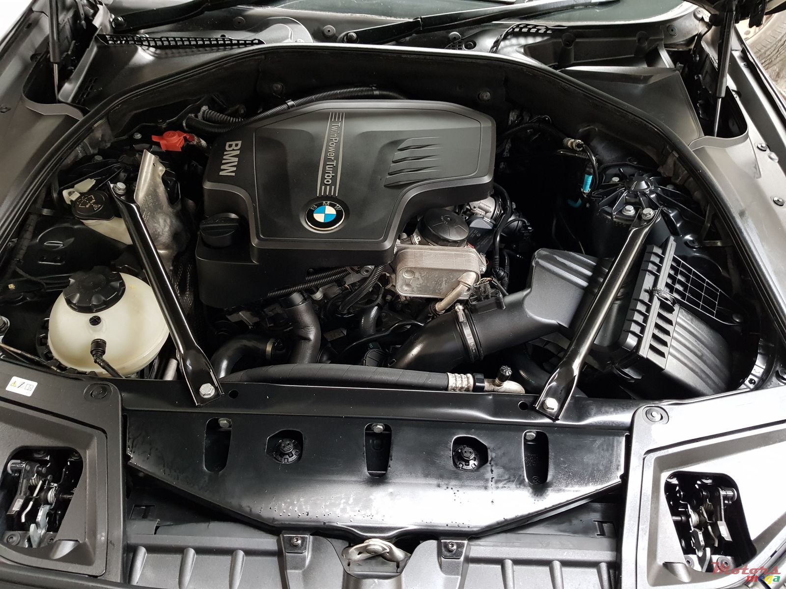 2012' BMW 5 Series Automatic photo #5