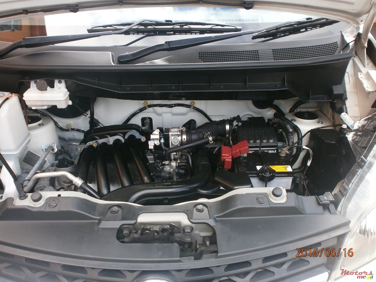 2013' Nissan NV NV200 photo #6