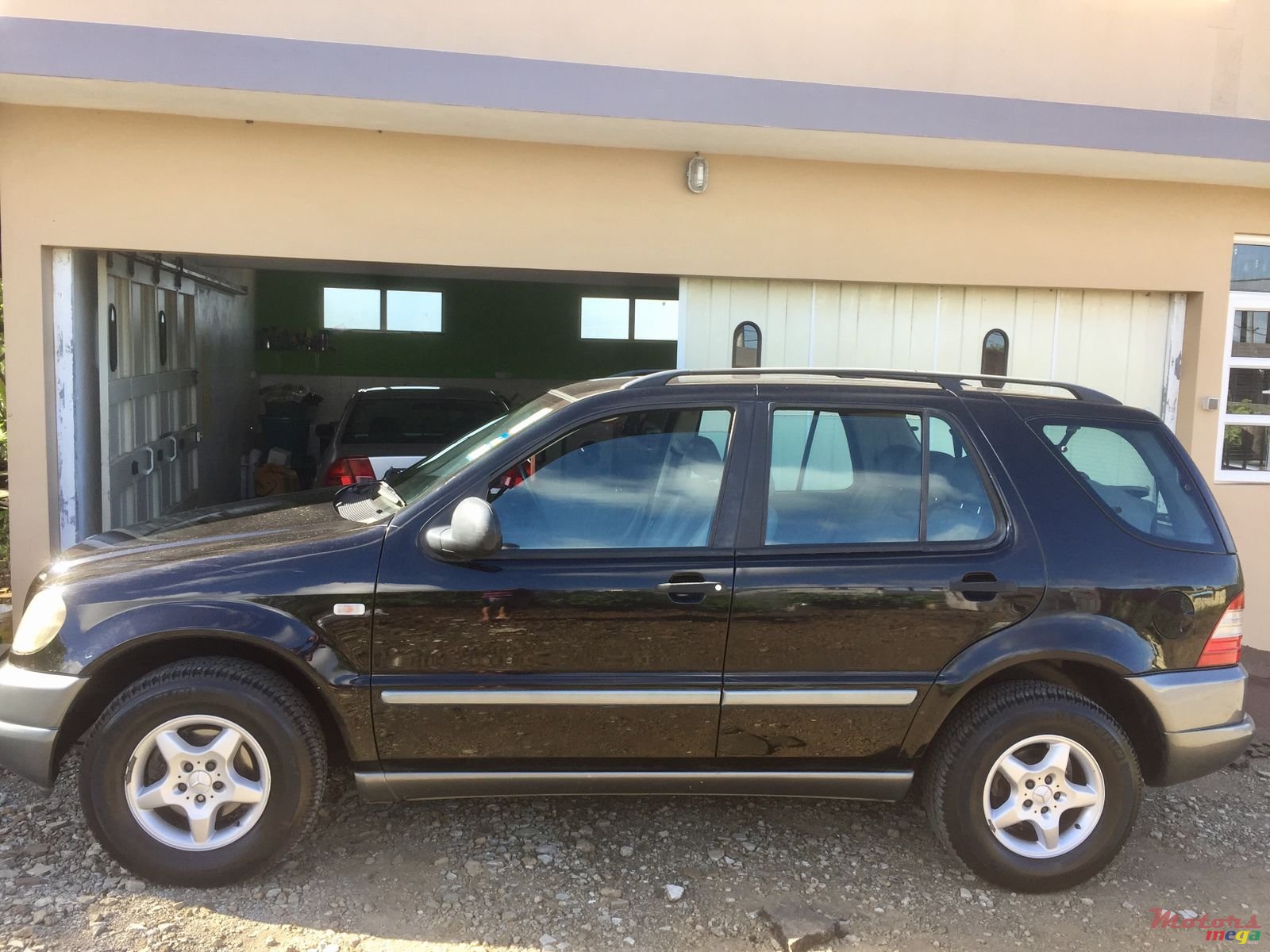 2001' Mercedes-Benz ML 270 photo #4