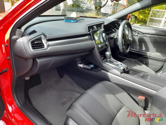 2017' Honda Civic Fk7 photo #2