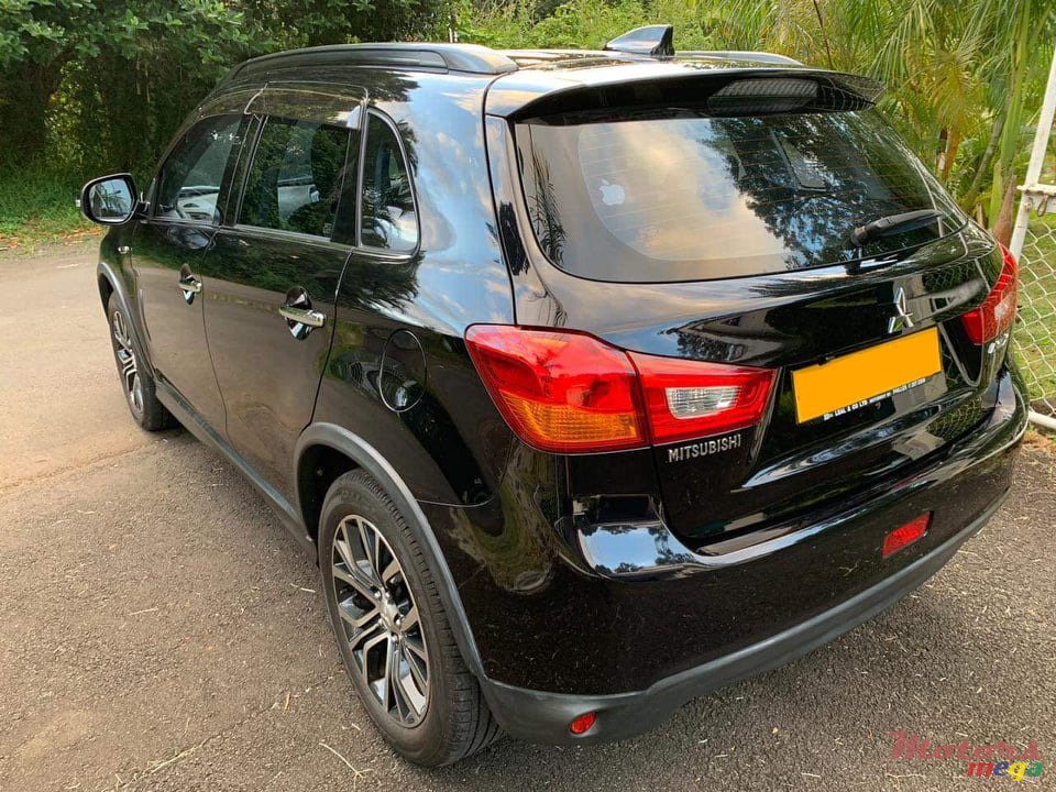 2018' Mitsubishi ASX photo #7