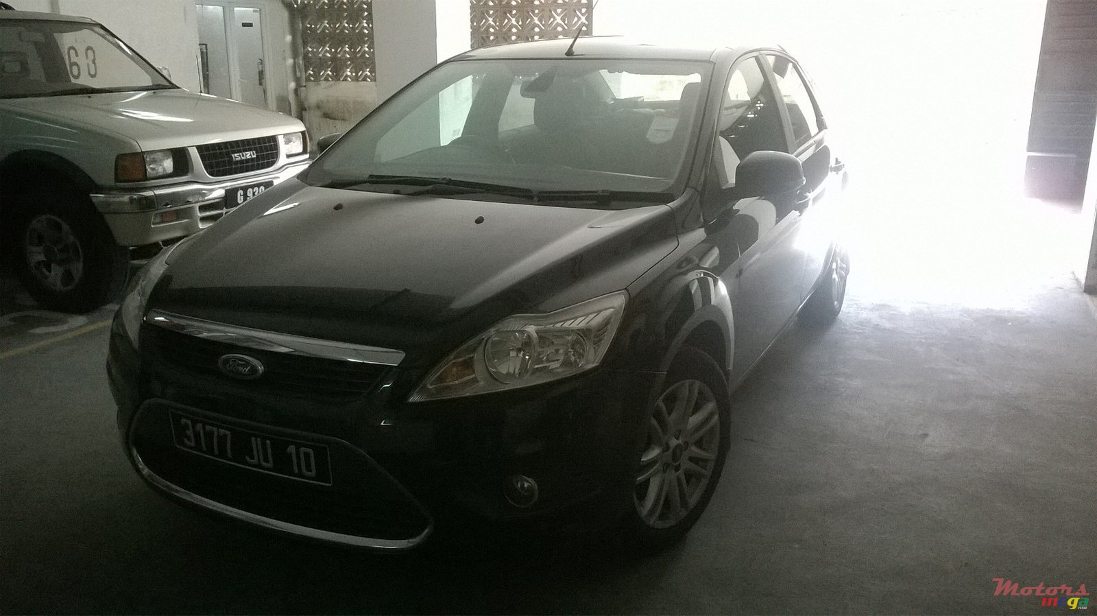 2010' Ford Focus photo #3