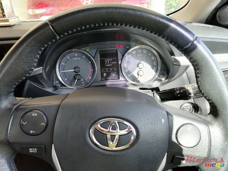 2014' Toyota Corolla photo #3