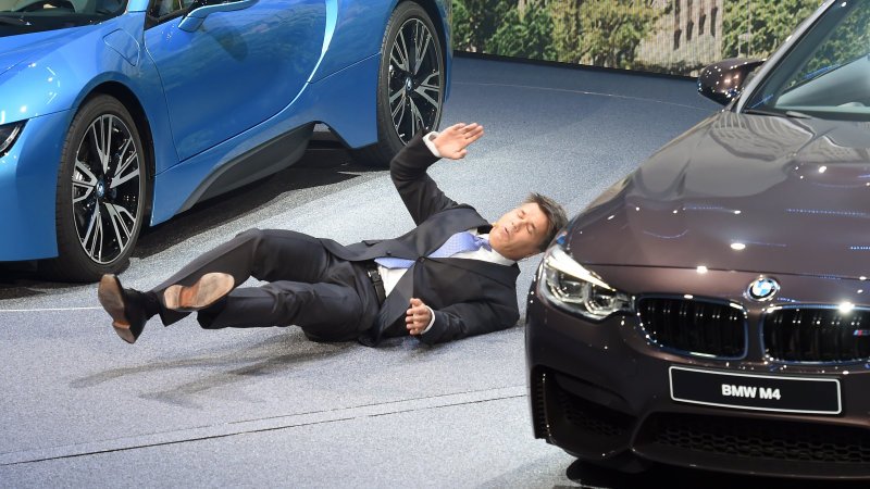 BMW CEO Faints on Stage at Frankfurt Press Conference
