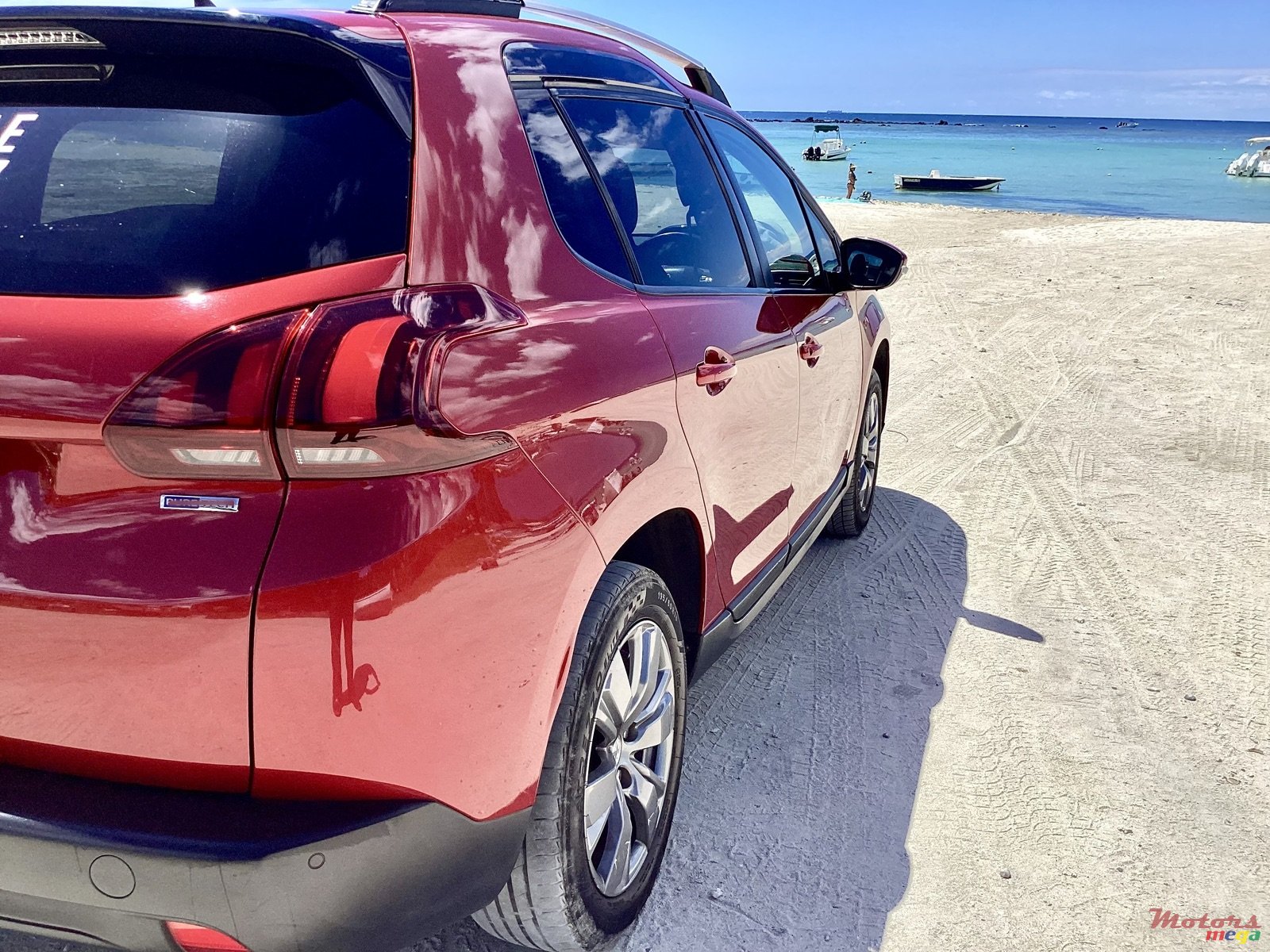 2018' Peugeot 2008 PURETECH (FRANCE) -- 57894117 photo #4