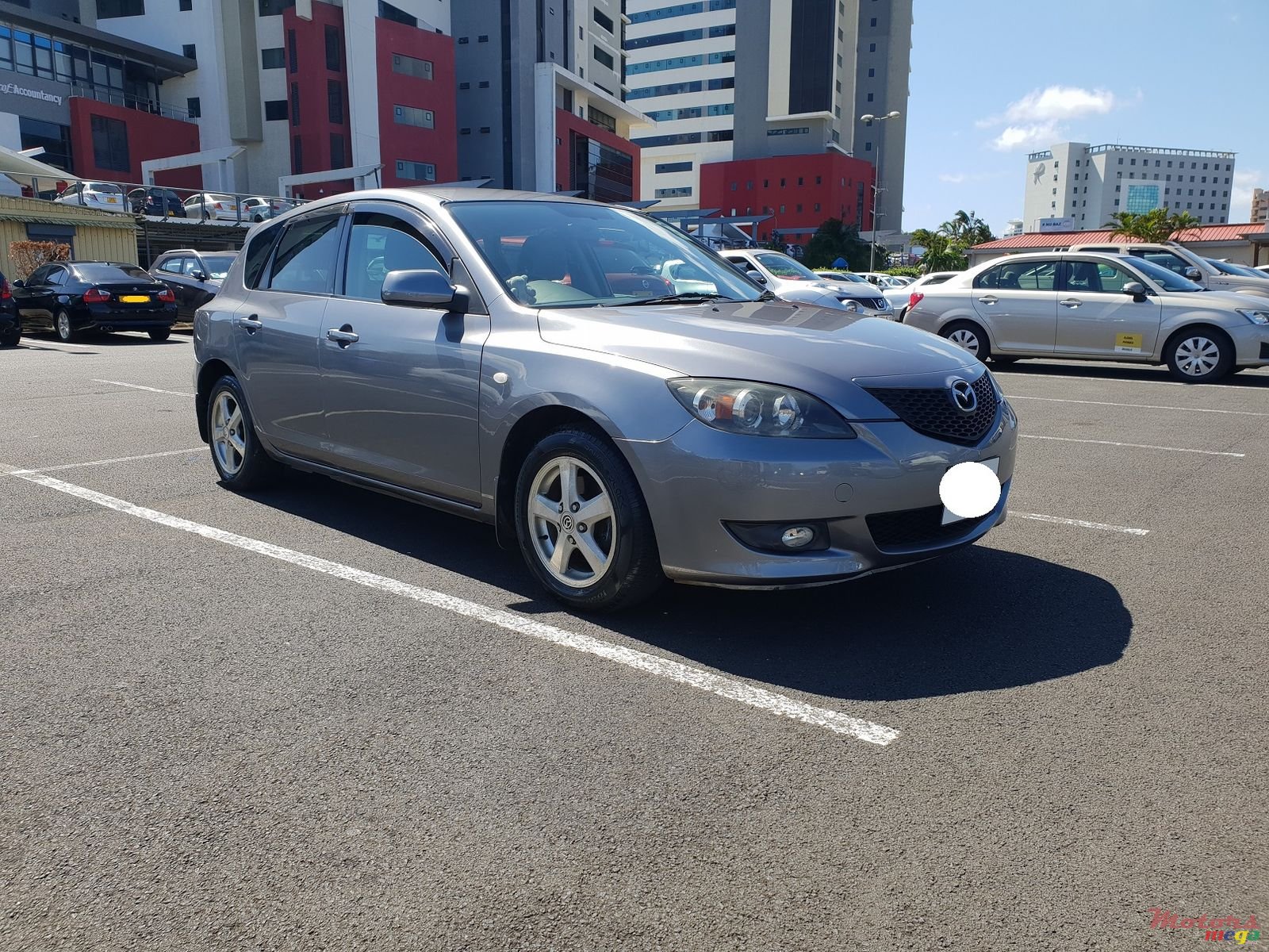 2005' Mazda Axela photo #1