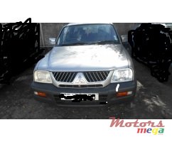 2004' Mitsubishi L 200 2x4 DOUBLE CAB photo #1