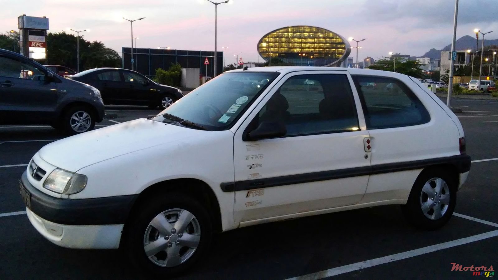 1998' Citroen Saxo 1.1L photo #1