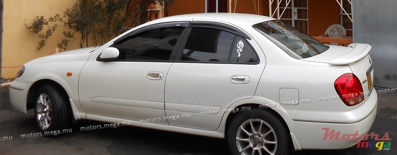 2003' Nissan n17 photo #3