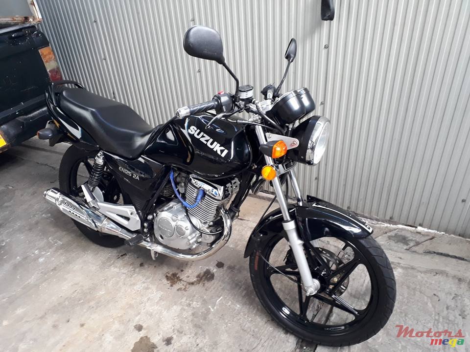 2016' Suzuki EN125 photo #4